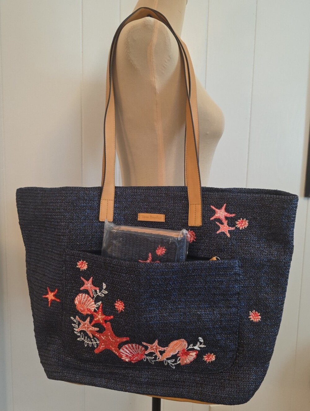Vera Bradley Large Navy Straw Tote Style Bag Front Pocket Matching Wristlet NWOT